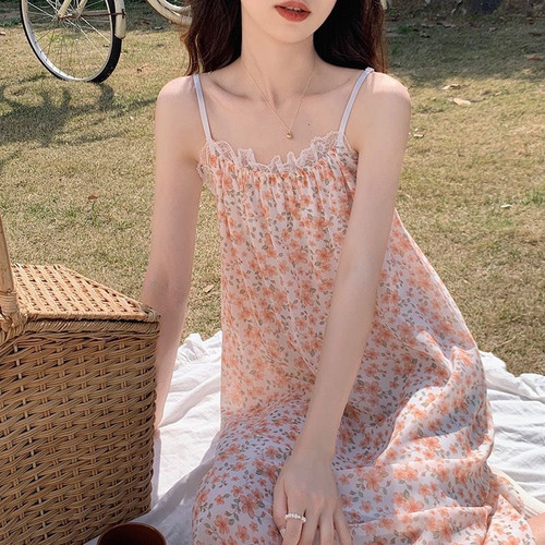田园风可外穿吊带冰丝睡裙女夏天2024年新款性感纯欲风中长款睡衣
