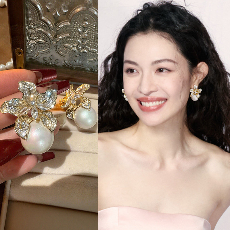 奢华花朵珍珠款耳环女新款夸张优雅气质耳钉法式复古新娘精致耳饰