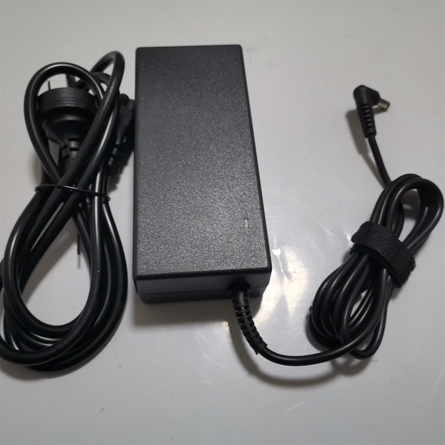宏基Acer VN7-591G-56BD笔记本电脑19v7.1a电源适配器充电线