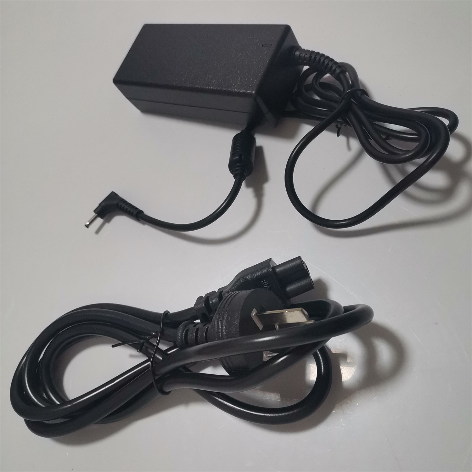 三星R440 R430 R528 R478笔记本电脑充电源适配器线19v3.16a