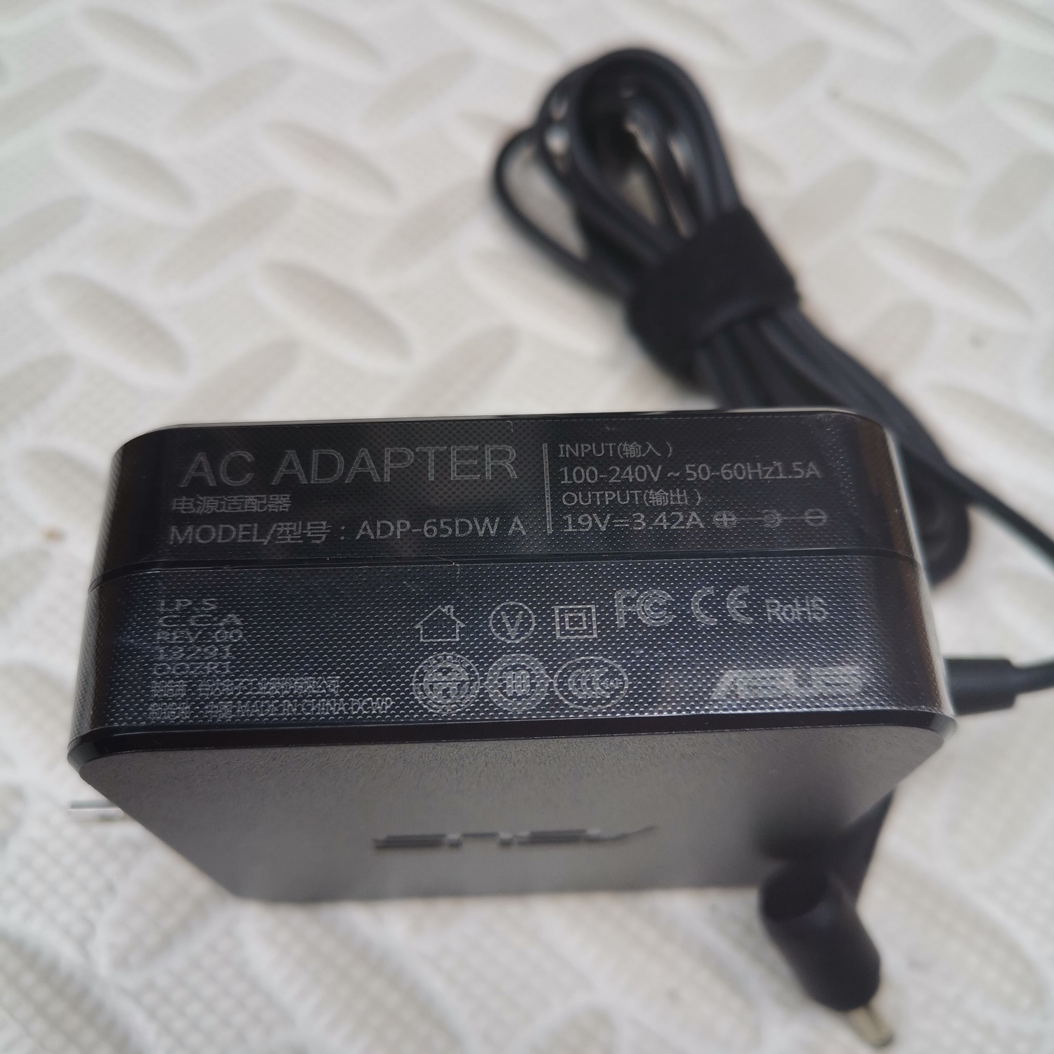 适用华硕65W电源FL5900 U303L UX305适配器19V3.42A充电器U4000