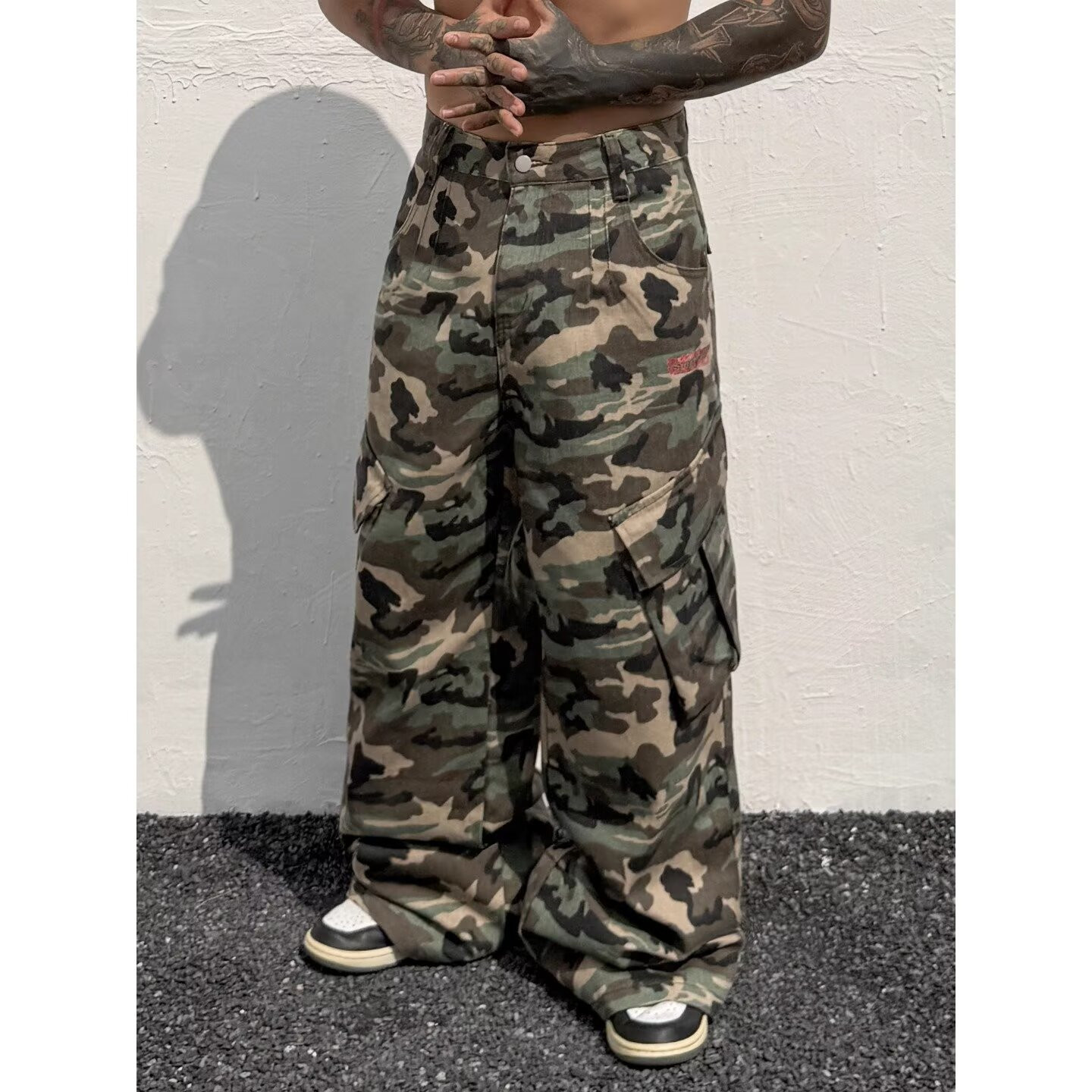 美式复古多口袋字母刺绣战术迷彩工装裤男女宽松休闲阔腿直筒长裤