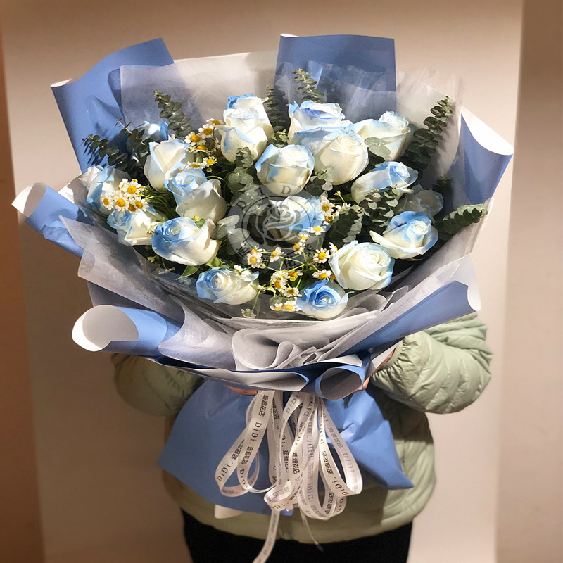 520情人节19朵密西根碎冰蓝玫瑰花束生日送女友北京花店同城送花