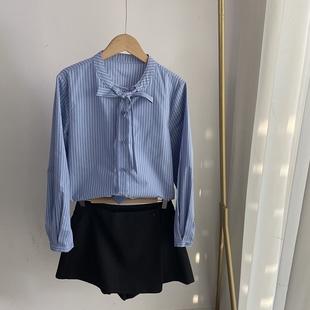 L1271竖条纹飘带衬衫 蓝色学院风上衣女2026春夏