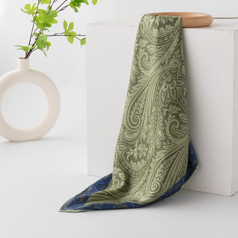 真丝小丝巾老钱风丝巾桑蚕丝2025夏柔软男女款小方巾碎花围巾脖饰