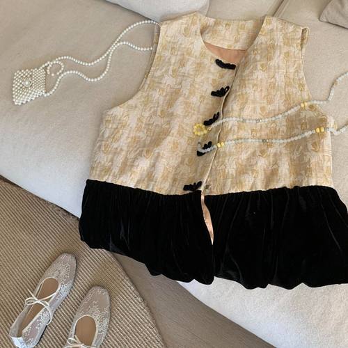 新中式国风2026春季新款高级感复古坎肩丝绒拼接马甲背心无袖上衣