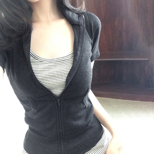 瑜伽健身紧身运动上衣 开衫 H家欧美女装 简约休闲口袋拉链螺纹短袖