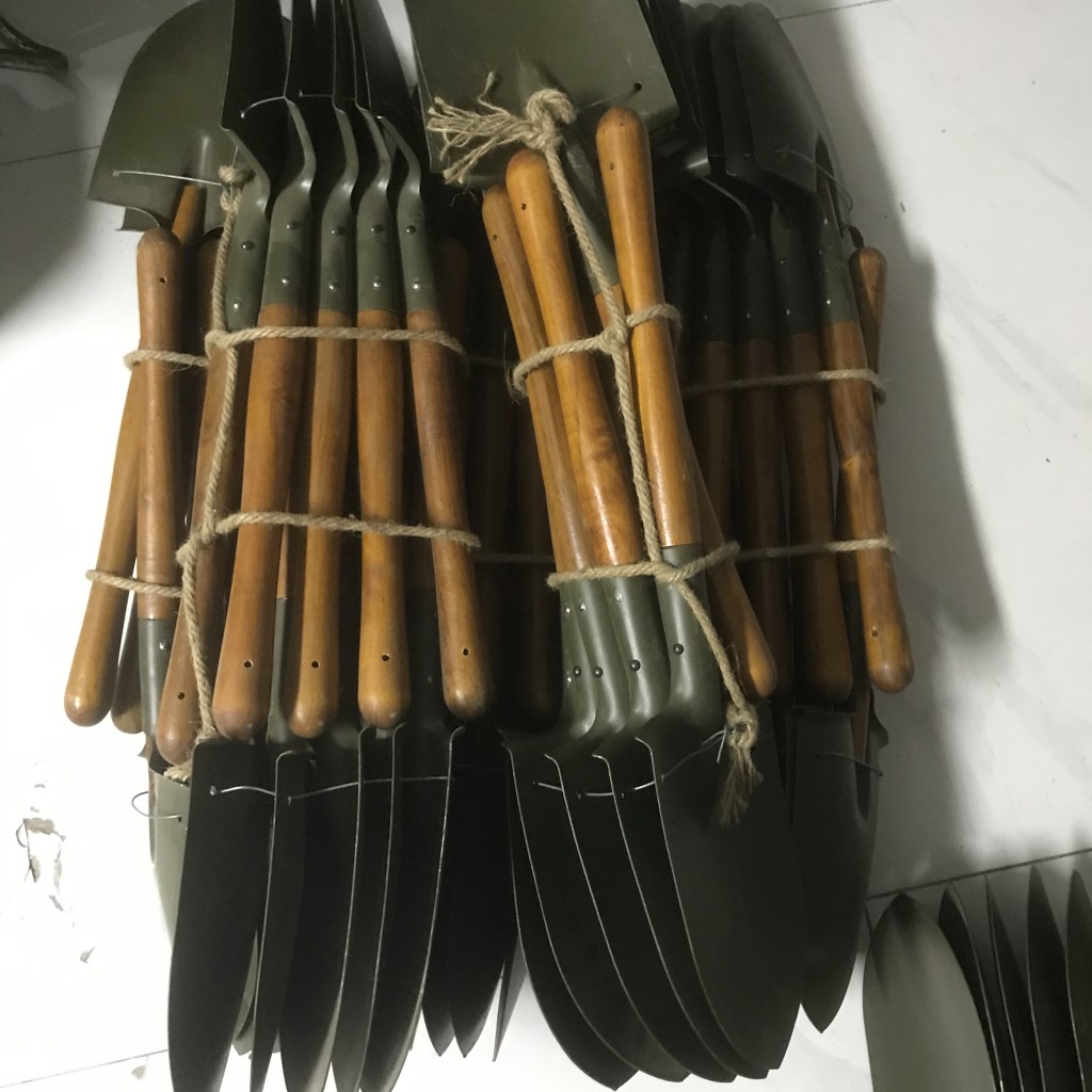 6411正品205户外小锹车载锰钢锹