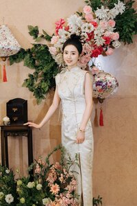 2024新夏季新中式旗袍结婚敬酒服订婚礼服小众真丝提花无袖连衣裙