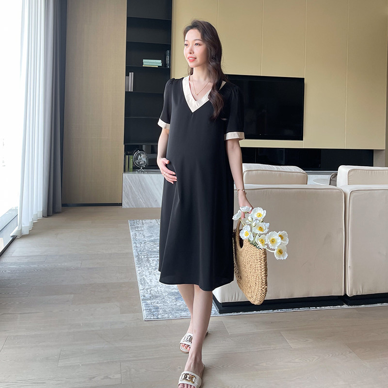 洋气孕妇装夏季短袖雪纺连衣裙宽松V领夏天百搭套头孕妇裙小黑裙
