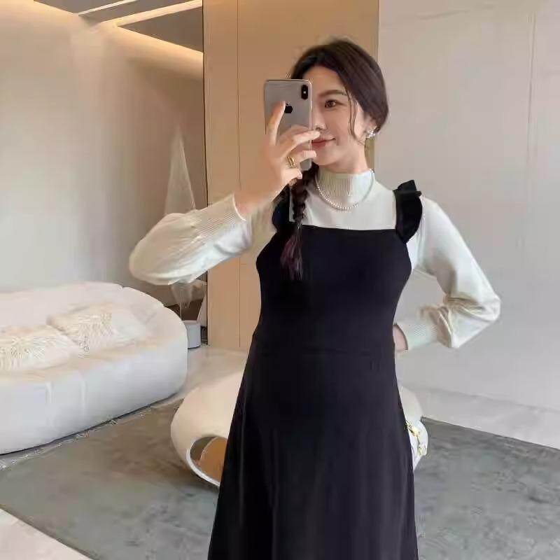 孕妇连衣裙春秋中领飞飞袖中长款打底针织裙毛衣连衣裙高级感