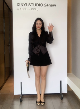 XINYI【南韩姐姐】秋季扭结缎面衬衫收腰显瘦气质上衣X624E12156