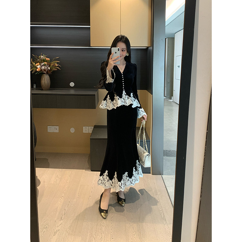 XINYI【巴黎夜宴】冬季撞色拼接假两件丝绒鱼尾连衣裙2025新款