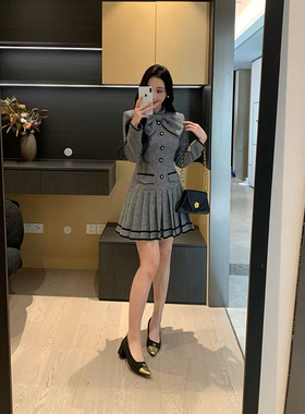 XINYI【戴莉西娅】秋冬蝴蝶结加厚毛呢连衣裙女显瘦X625Q17296