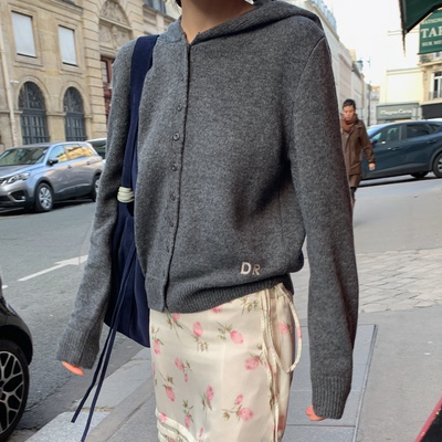 韩国代购官网女装 Dearest 可爱别致字母刺绣 羊毛混纺连帽开衫