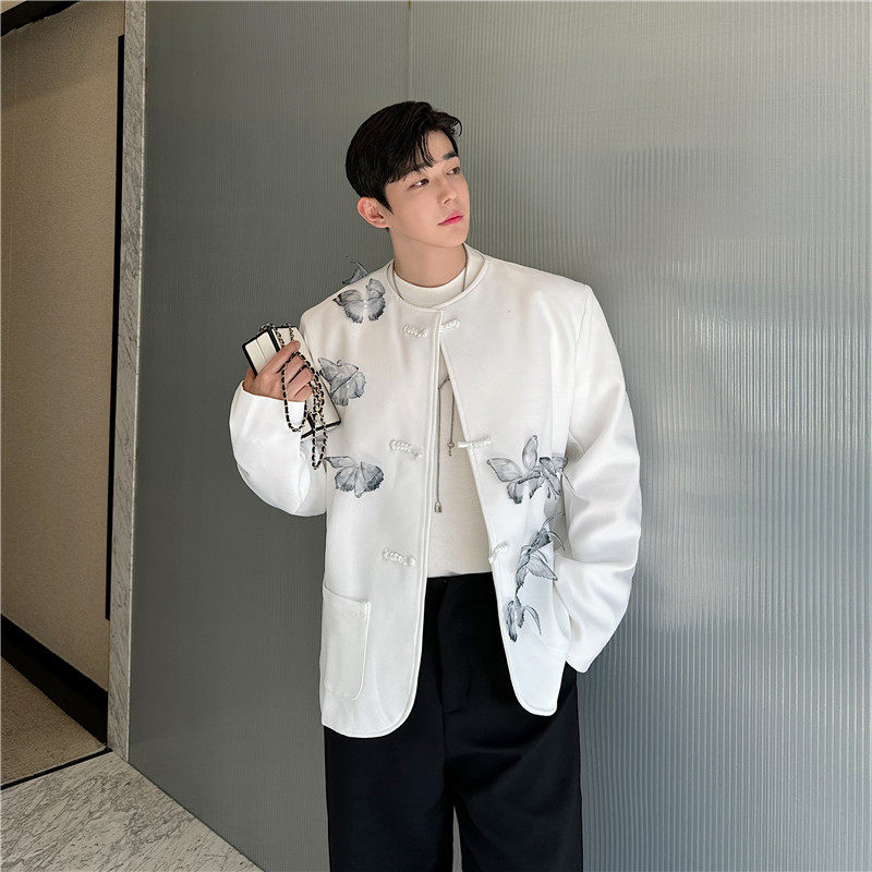 秋季小众可动蝴蝶装饰走秀设计感无领休闲西装外套盘扣高级感西服
