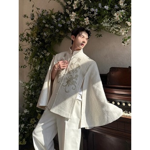 秋冬奢华刺绣款珠花装饰雪花呢斗篷披肩款中古大衣中性加厚外套潮