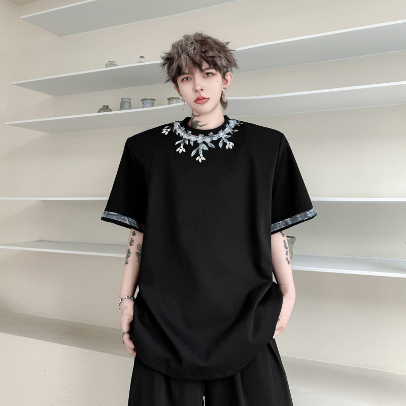 小众喷绘印花钉珠装饰小领口垫肩短袖T恤男重磅高级感痞帅半袖t恤