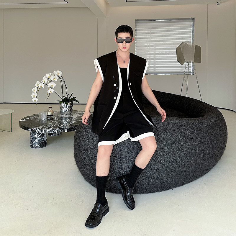 夏季小众西服设计师撞色拼接无袖马甲套装男高级感直筒短裤两件套