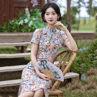 灰黄色旗袍2026新款女夏季新中式改良连衣裙妈妈国风气质年轻印花