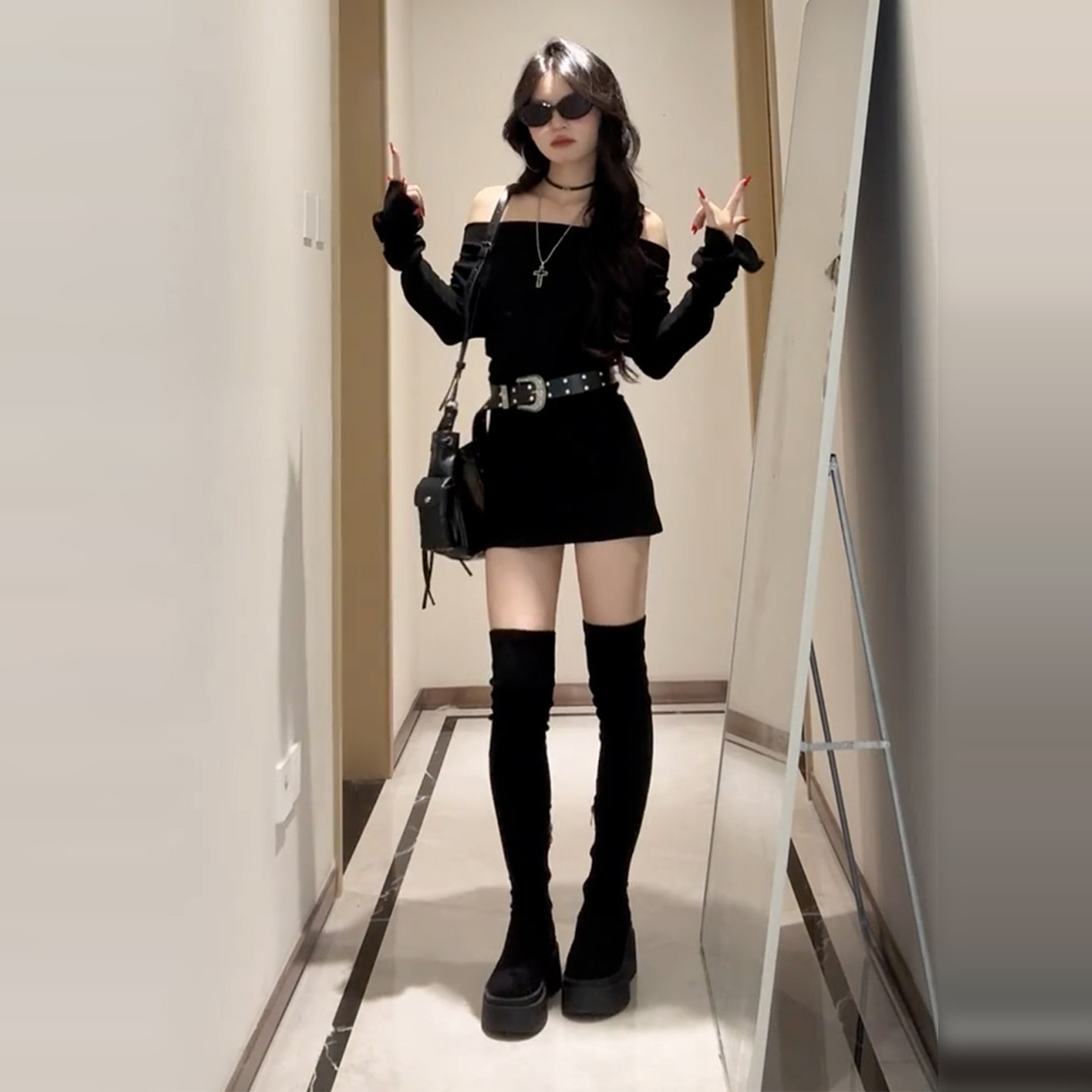 法式性感辣妹一字肩针织