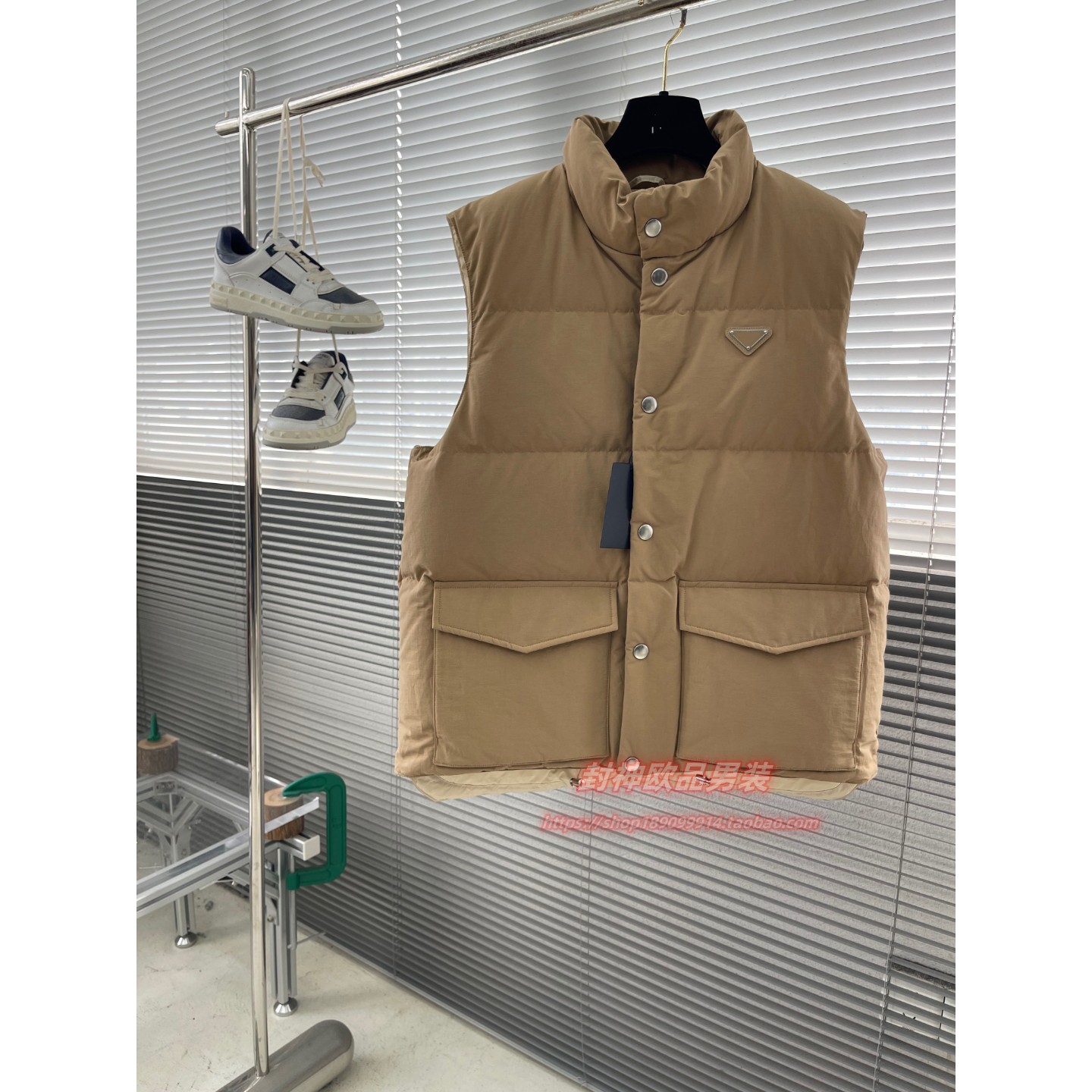 男士极简秋冬百搭欧洲站户外马甲外套拉链立领羽绒男运动简约防风