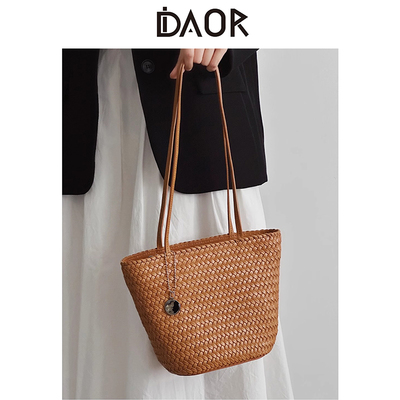 DAOR植鞣牛皮手工编织托特包