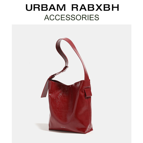 URBUAREAIAO油蜡皮流浪托特包