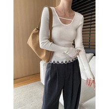 司南 毛边设计 小众微透氛围大U领镂空修身显瘦打底针织衫 SN6247