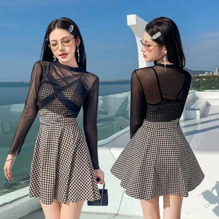 连体泳衣女平角裙式 保守遮肚显瘦泡温泉游泳衣 纯欲性感露背裙式