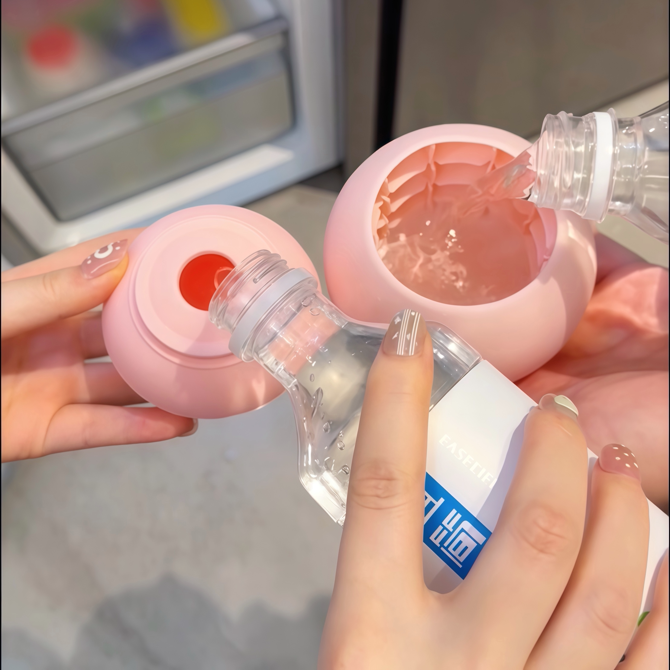 新款三合一冰块模具硅胶冰格水杯家用食品级冰格水壶制冰块神器