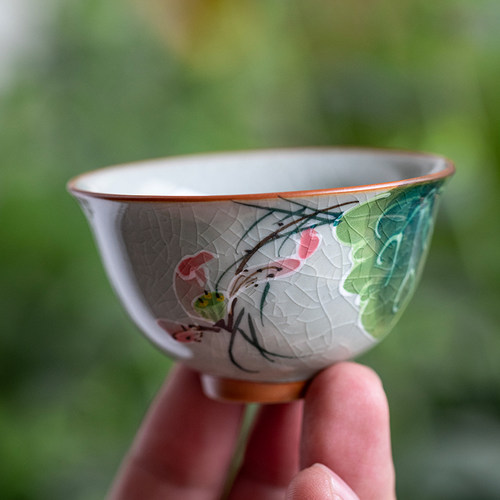 小众简约冰裂纹釉下彩手绘品茗杯