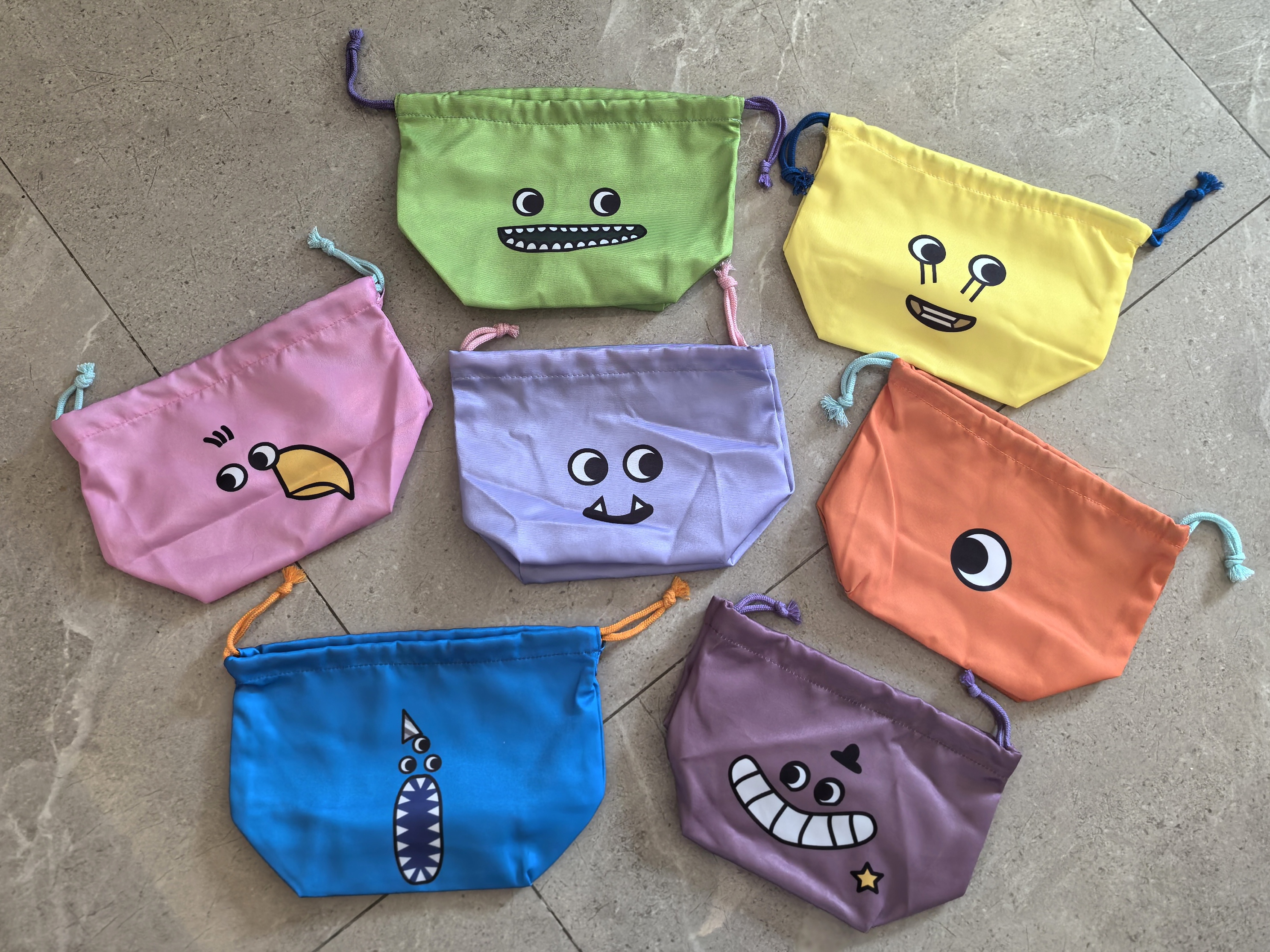 周边彩色抽绳袋便当包