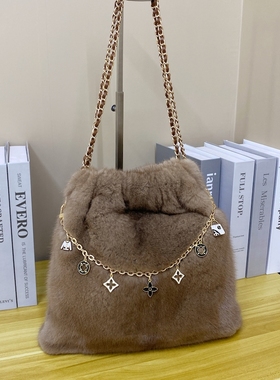 垃圾袋进口水貂整皮小香风水桶包韩系ins2024新款女抽绳手提斜挎