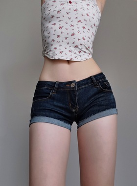【辣度飙升】低腰美式紧身牛仔短裤性感夏季千禧辣妹阔脚卷边热裤