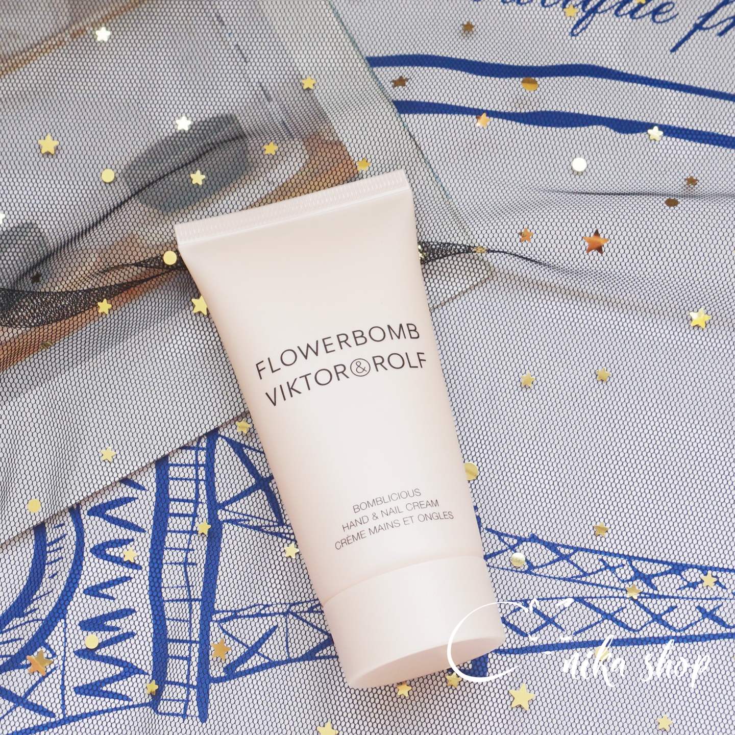 维克多与罗夫Viktor Rolf鲜花炸弹Flowerbomb女士香水护手霜50ml