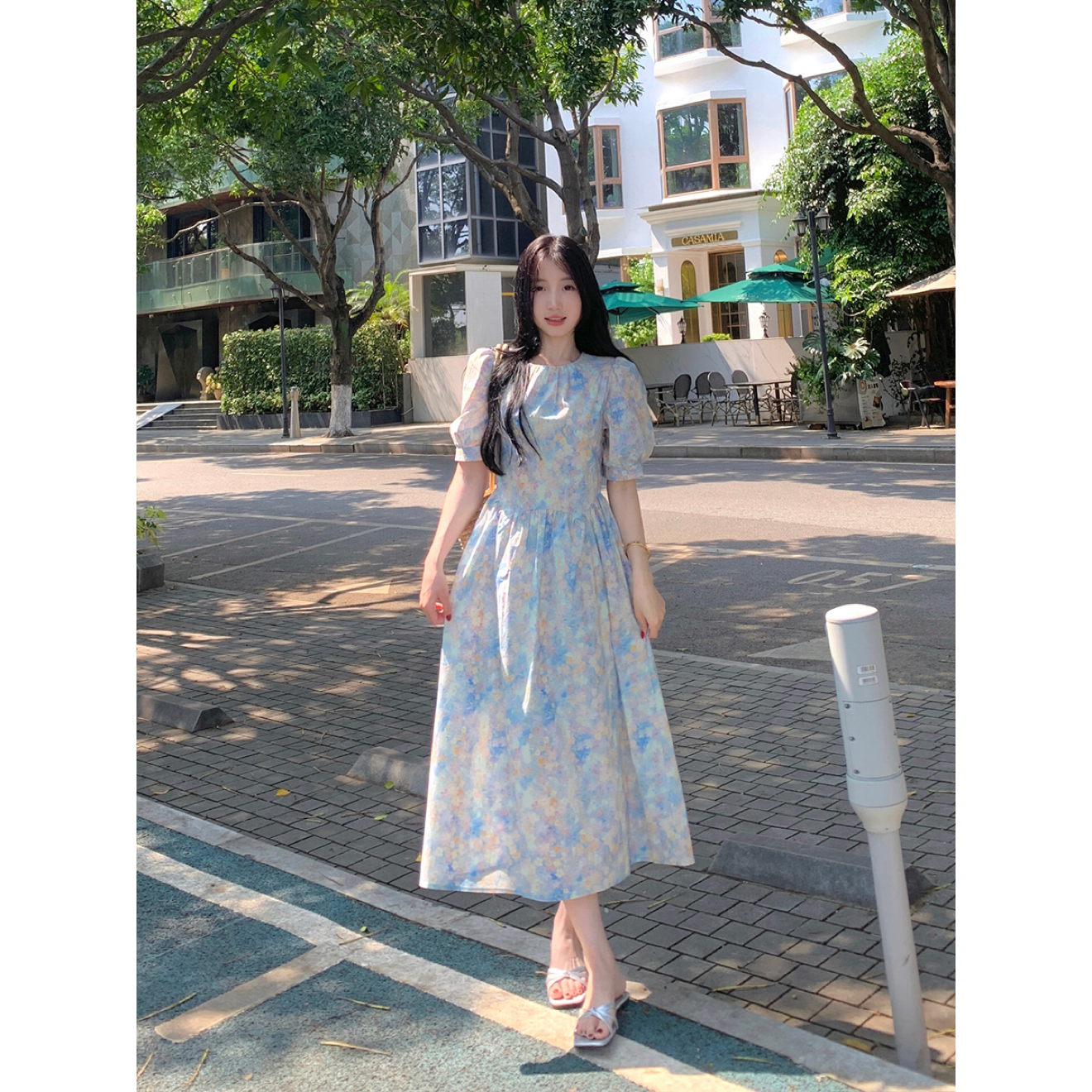 实拍3000件大码女装韩系高级感碎花油画风连衣裙夏季显瘦裙子