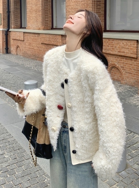 Mistletoe秋冬糖果彩扣PU皮拼接羊羔毛加厚短外套D913-P210K298