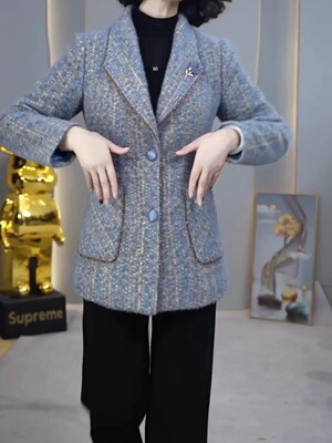 冬季新款时尚保暖显瘦上衣