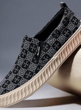 闪步24807男士帆布鞋时尚百搭休闲布鞋秋季一脚蹬懒人鞋提花潮鞋