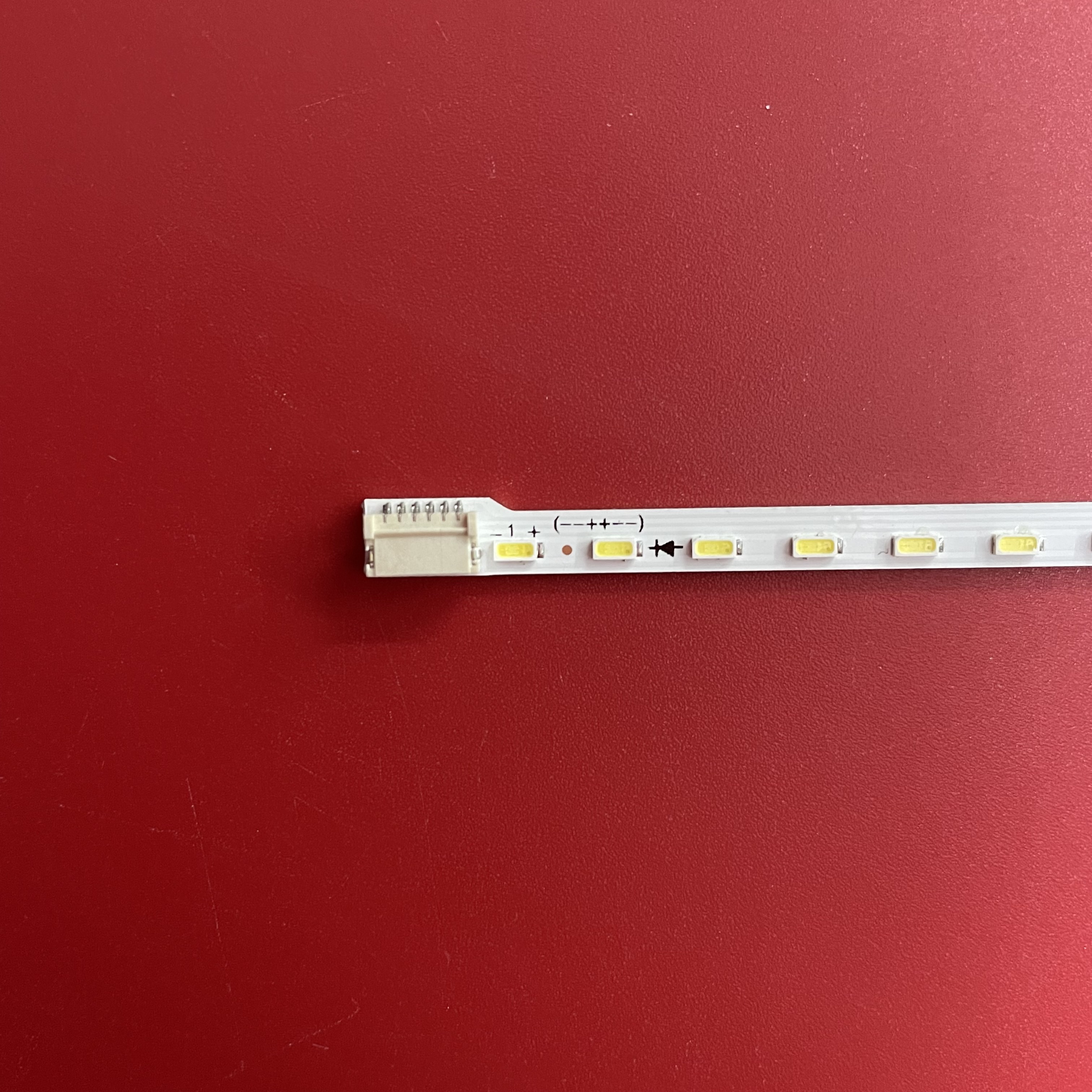 全新清华同方LE22BW灯条 LED灯板LAMWT215MKLZA屏HT215F01