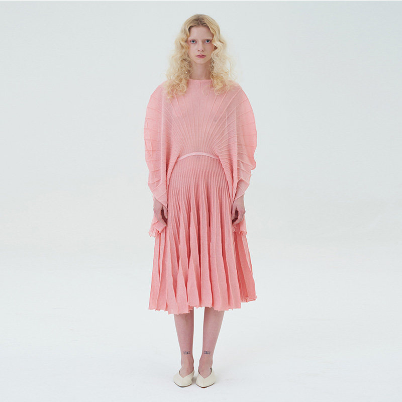 棉麻纯色欧美散摆百褶