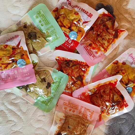 新货比比赞香菇豆干豆腐干辣条小零食小吃休闲美食品小包装大礼包