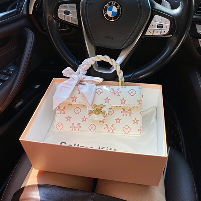 CallmeKitten小众轻奢压花小方包