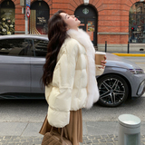大毛领拼接白色羽绒服女冬超火好看高级小众漂亮加厚面包服短外套，女装羽绒服，2C062