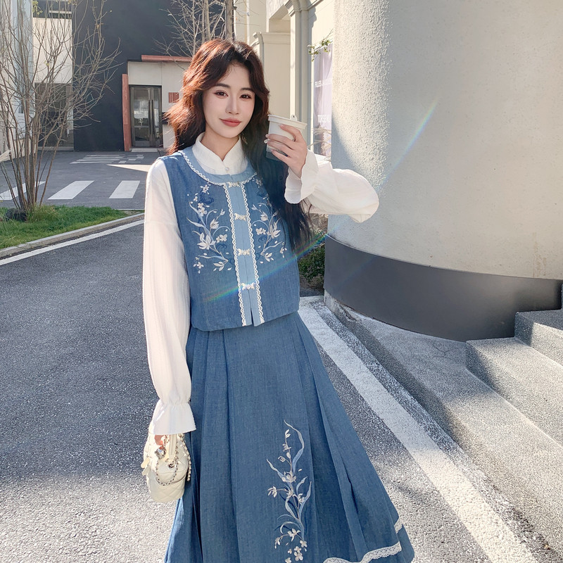 新款主推马甲衬衫上衣三件套半裙套装612-p215-k349,女装汉服,2C062