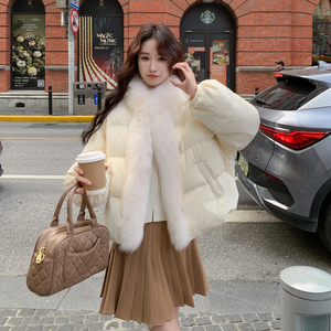 大毛领拼接白色羽绒服女冬超火好看高级小众漂亮加厚面包服短外套图片