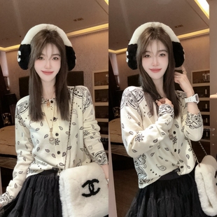 ccstations腰果花圆领竖排扣100%绵羊毛针织开衫