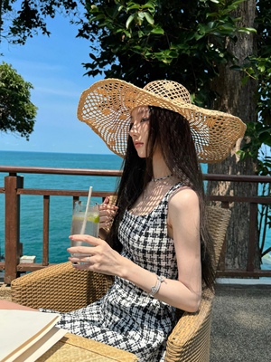 法式手工编织镂空拉菲草女夏季出游沙滩大檐防晒遮阳帽度假沙滩帽