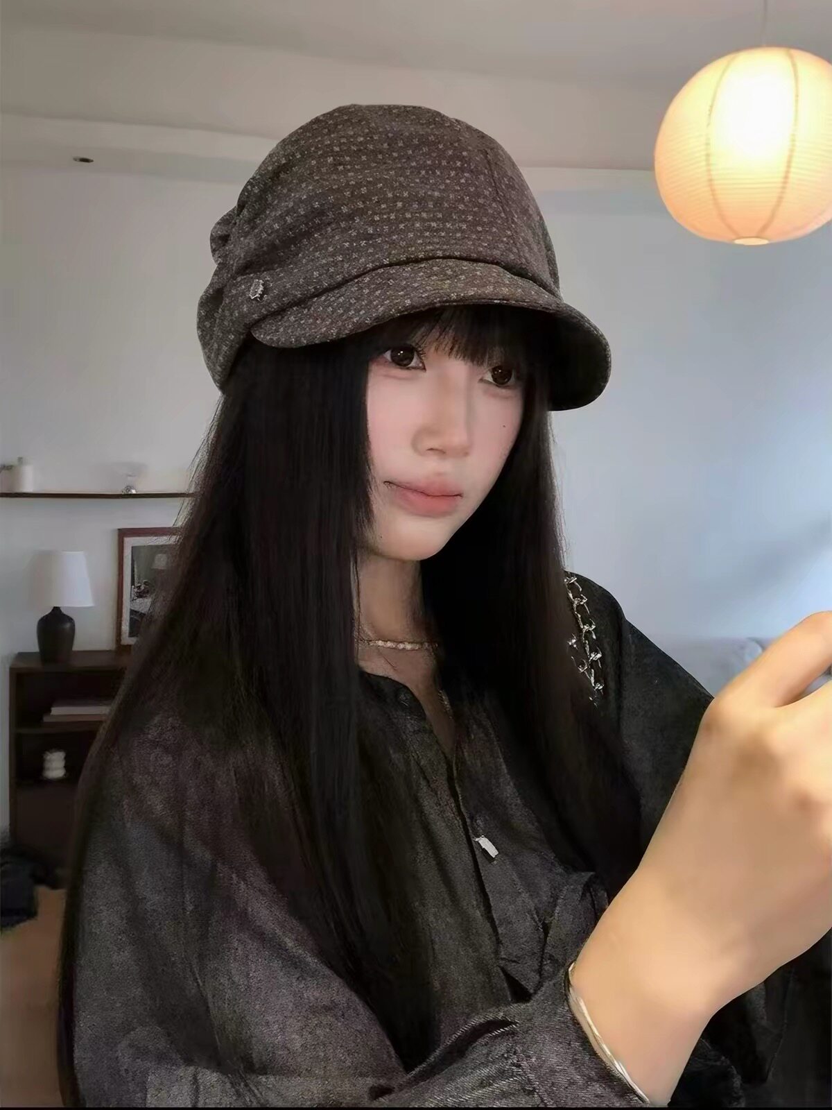 韩系文艺褶皱短檐显脸小贝雷帽女秋冬新款复古百搭星形图案报童帽
